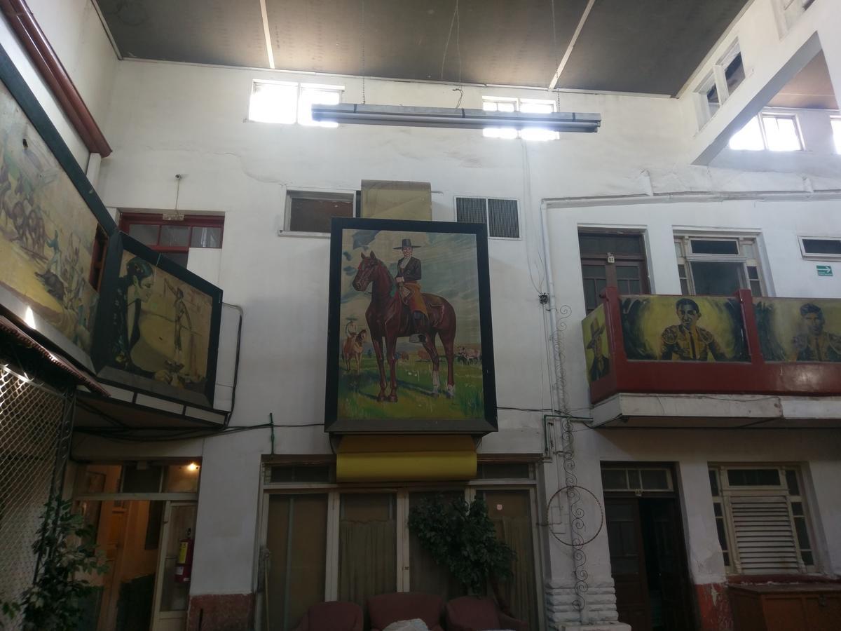 Hotel Centro Viajero Чиуауа Экстерьер фото