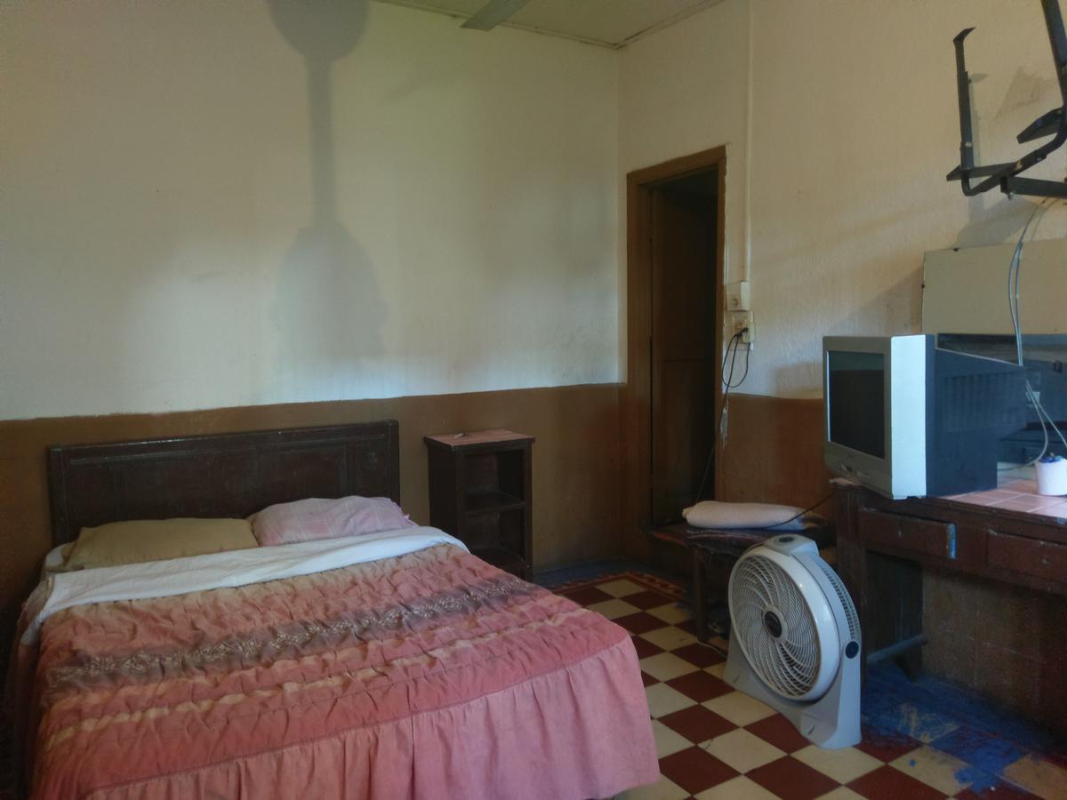 Hotel Centro Viajero Чиуауа Экстерьер фото